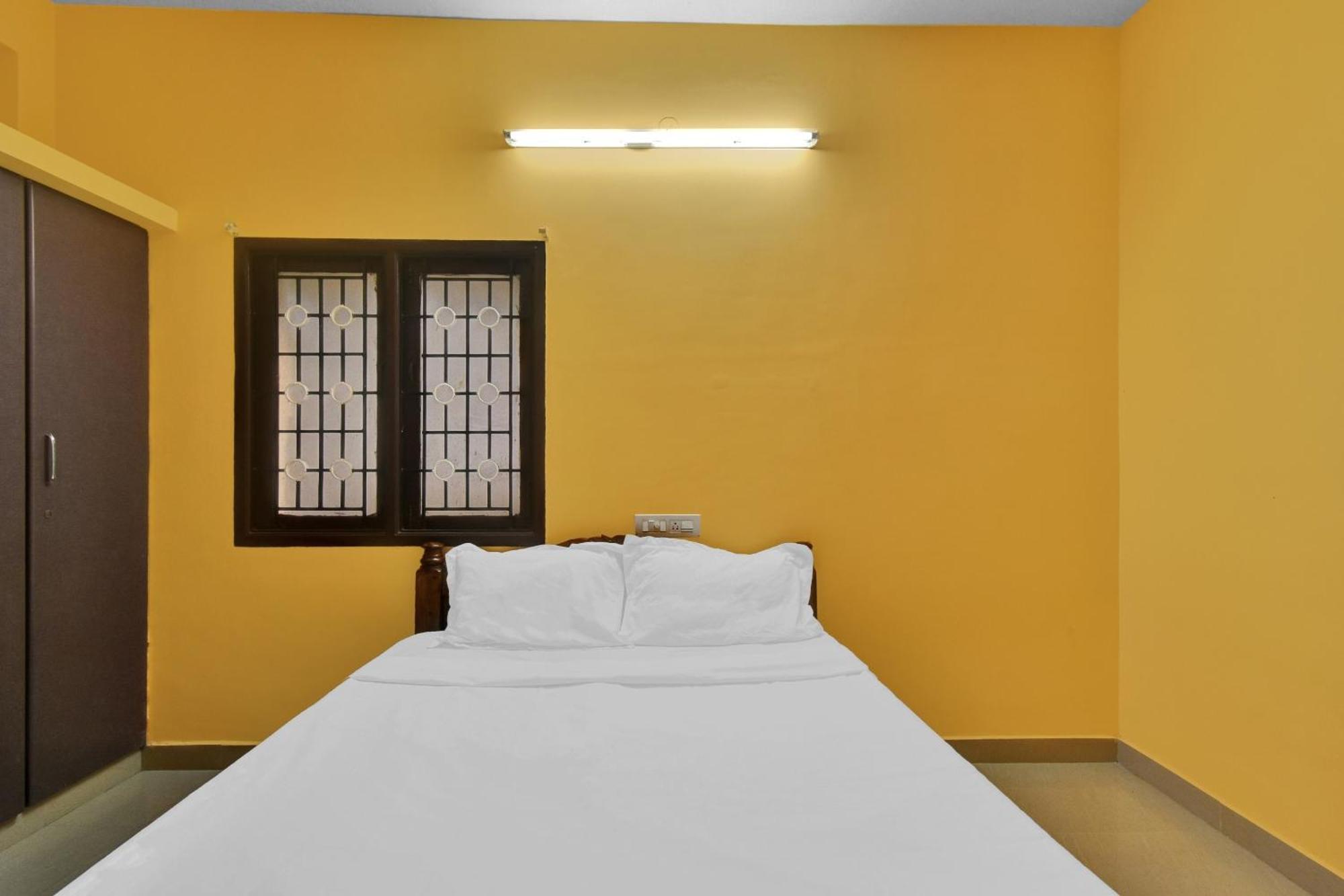 Hotel Oyo Olympia Pleasant 3*